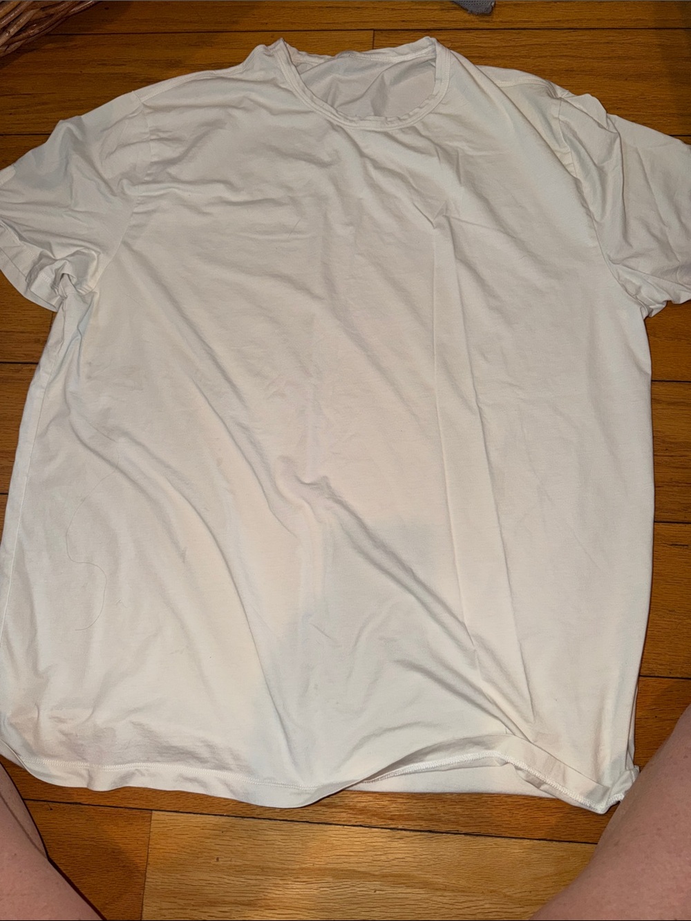 lululemon athletica Men's White Short Sleeve Crew